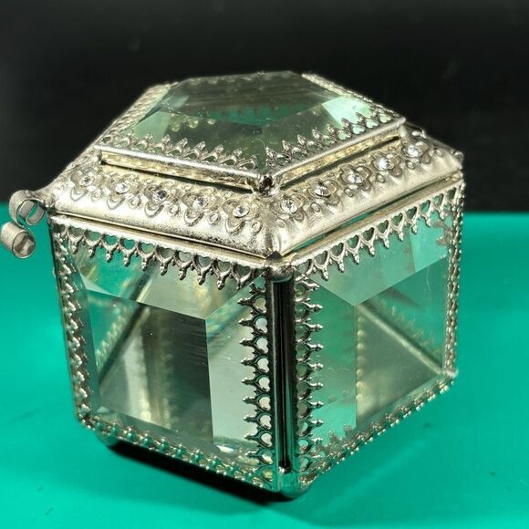 Nicole Miller Silver Tone Beveled Glass Footed Ornate Jewelry/Trinket Box - Picture 2 of 7